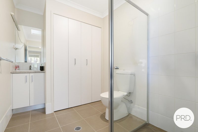 Photo - 44B Royce Crescent, Lavington NSW 2641 - Image 5