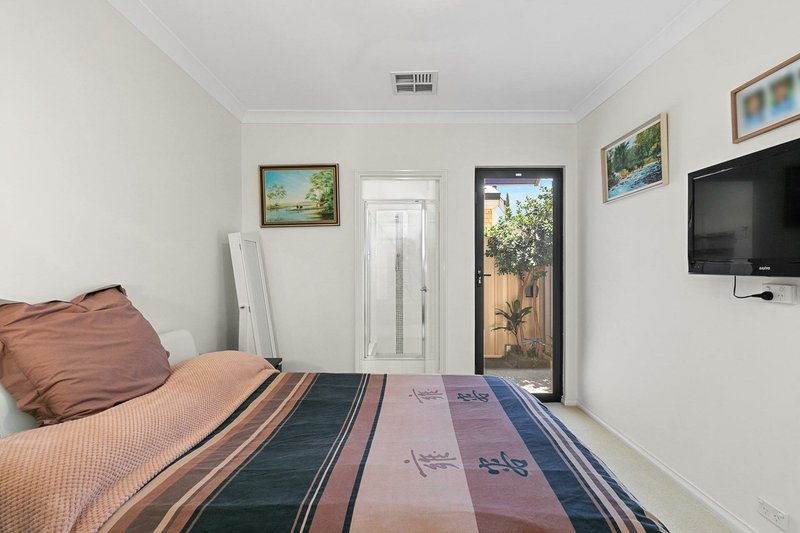 Photo - 44C Woodchester Road, Nollamara WA 6061 - Image 7