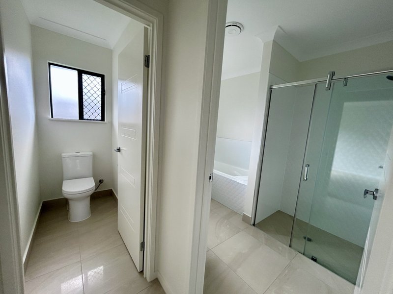 Photo - 45-47 Oxbow Loop, Redlynch QLD 4870 - Image 6