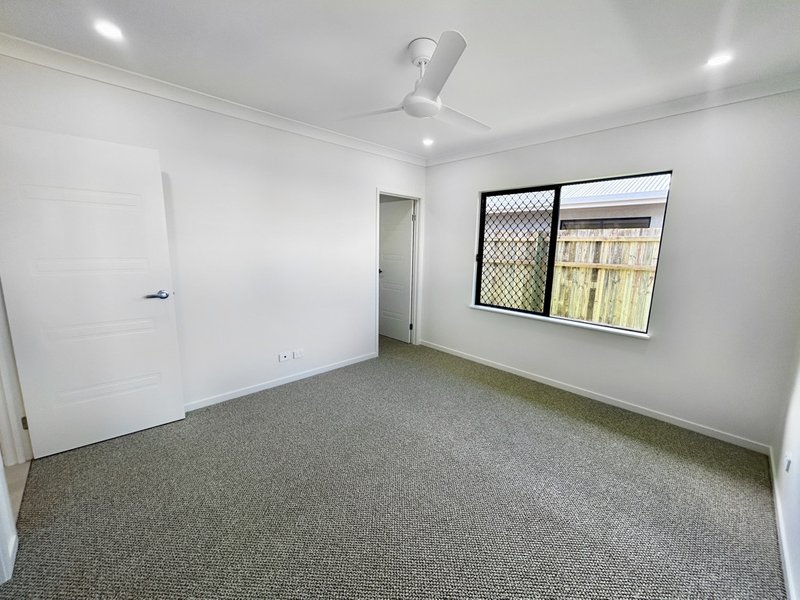 Photo - 45-47 Oxbow Loop, Redlynch QLD 4870 - Image 8