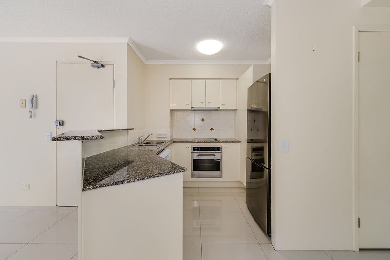 Photo - 45-55 Harries Road, Coorparoo QLD 4151 - Image 2