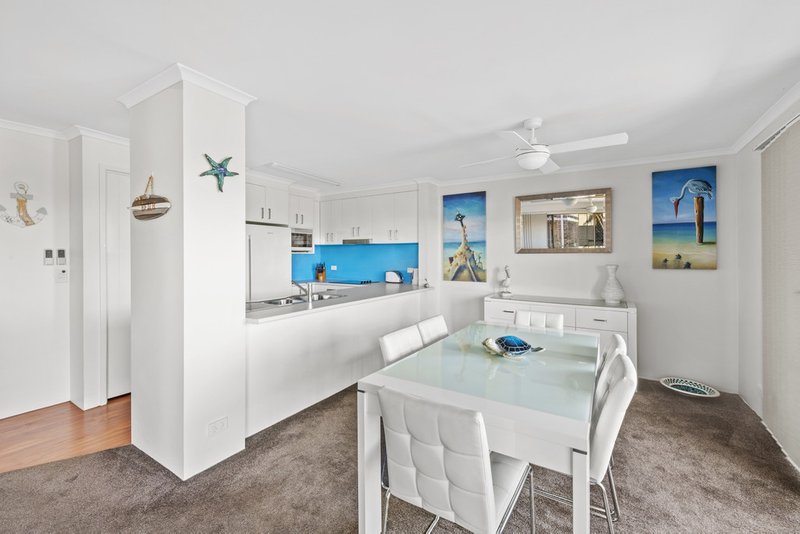 Photo - 4/5-7 Barooga Crescent, Mooloolaba QLD 4557 - Image 3