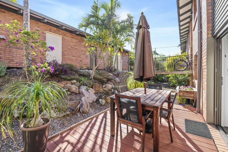 Photo - 4/5-7 Barooga Crescent, Mooloolaba QLD 4557 - Image 8