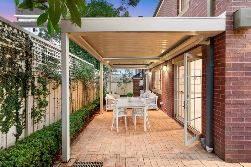 Photo - 4/5-7 Hardie Street, Neutral Bay NSW 2089 - Image 2