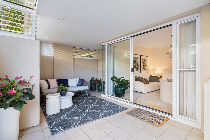Photo - 4/5-9 Clifford Street, Mosman NSW 2088 - Image 2