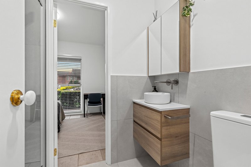 Photo - 45 Alba Place, Bridgeman Downs QLD 4035 - Image 18