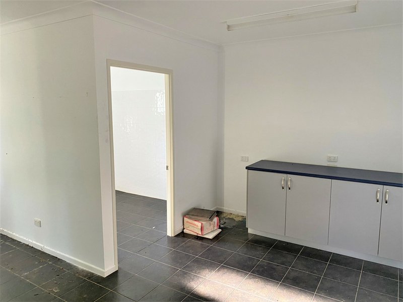 Photo - 45 Alexander Street, Wooroolin QLD 4608 - Image 7