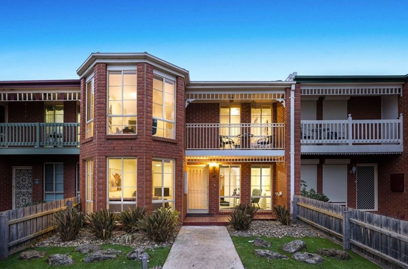Photo - 45 Almands Avenue, Roxburgh Park VIC 3064 - Image 1