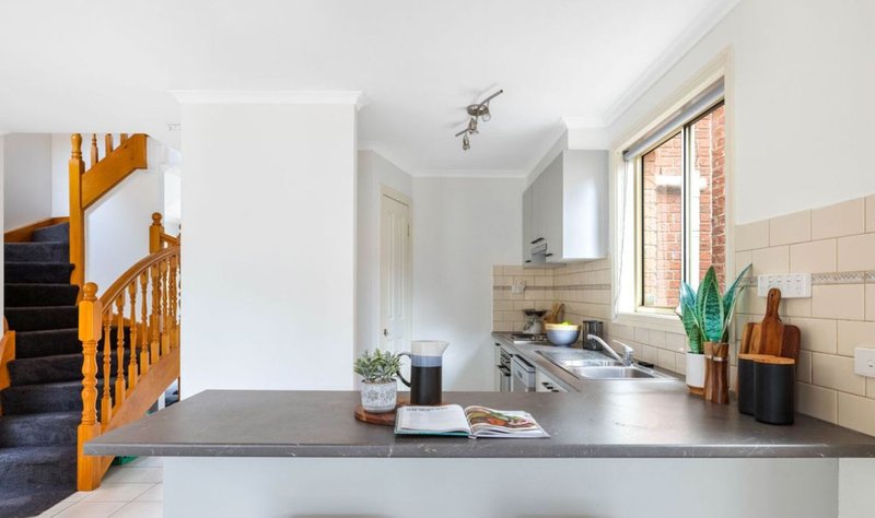 Photo - 45 Almands Avenue, Roxburgh Park VIC 3064 - Image 7