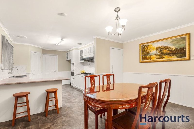 Photo - 45 Amesbury Avenue, Wantirna VIC 3152 - Image 4