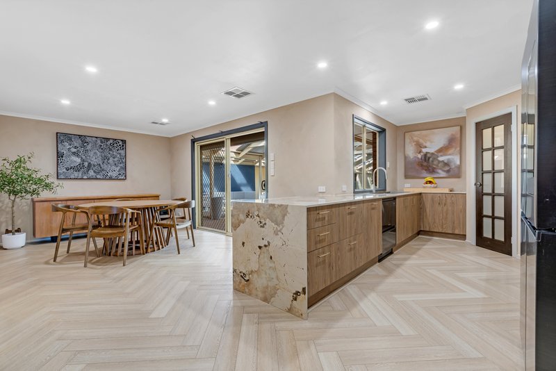 Photo - 45 Applecross Drive, Blakeview SA 5114 - Image 3