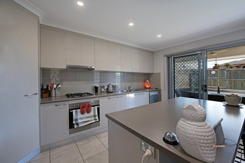 Photo - 45 Ascot Crescent, Kallangur QLD 4503 - Image 2