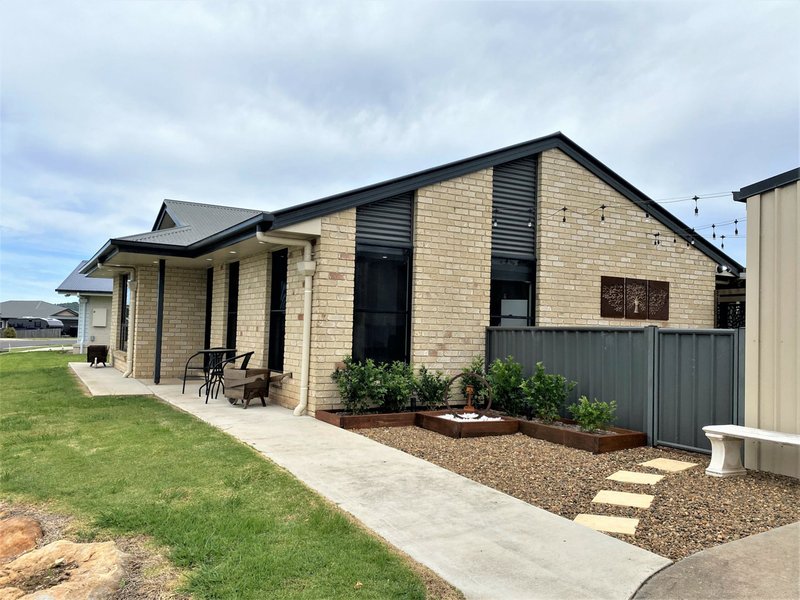 Photo - 45 Banksia Drive, Kingaroy QLD 4610 - Image 21