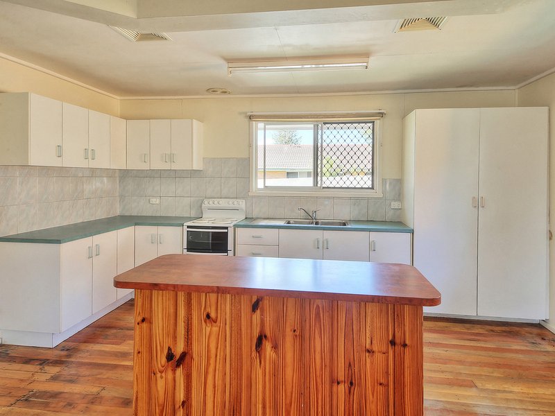 Photo - 45 Baringa Avenue, Logan Central QLD 4114 - Image 3