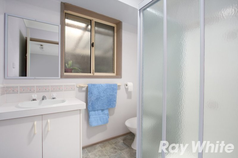 Photo - 45 Barrington Drive, Pakenham VIC 3810 - Image 7