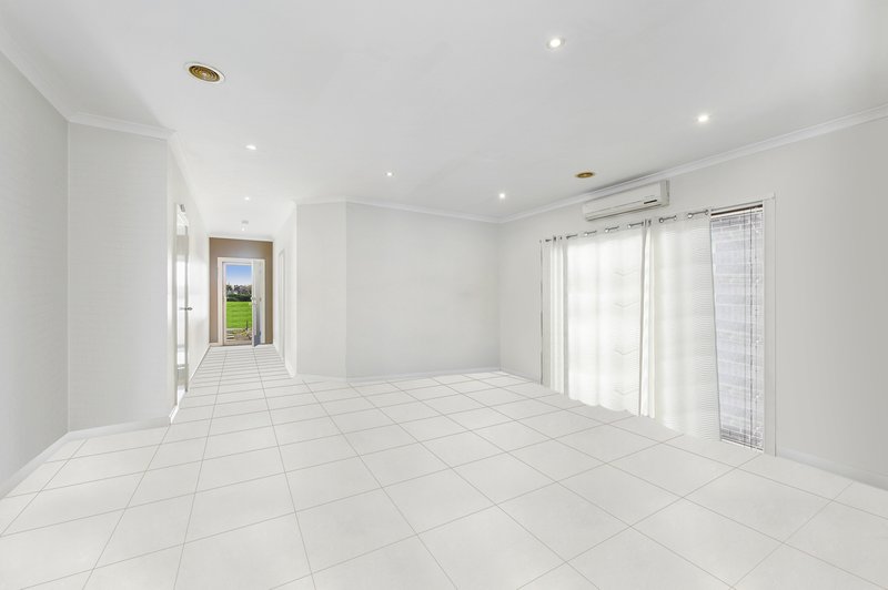 Photo - 45 Barwon Street, Taylors Hill VIC 3037 - Image 4