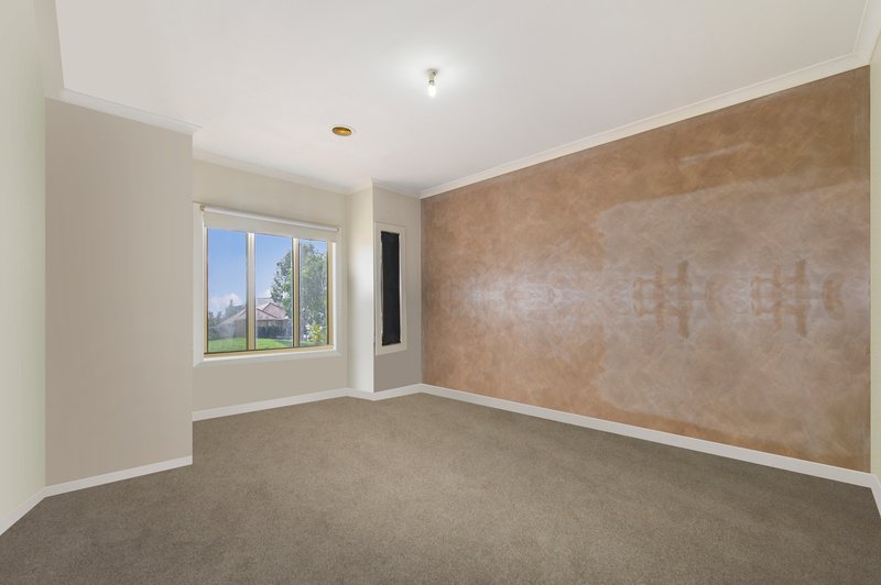 Photo - 45 Barwon Street, Taylors Hill VIC 3037 - Image 5