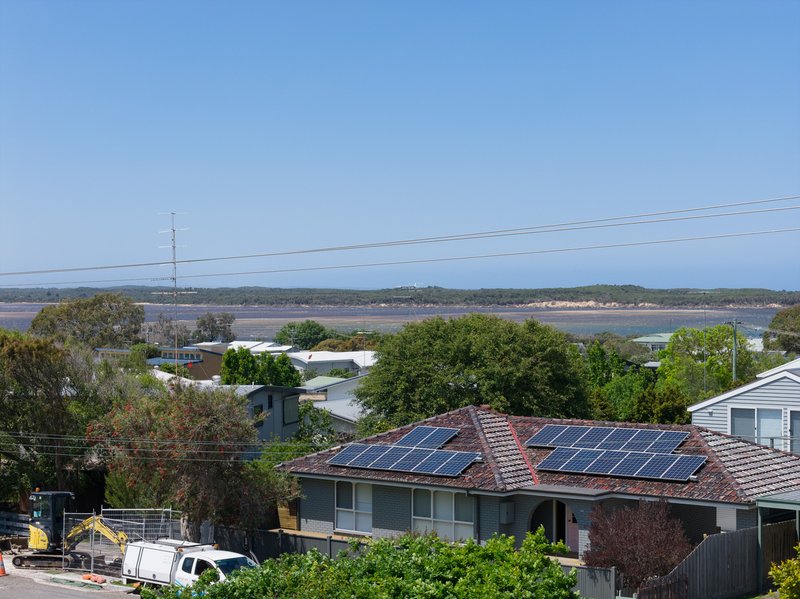 Photo - 45 Bayview Avenue, Inverloch VIC 3996 - Image 2