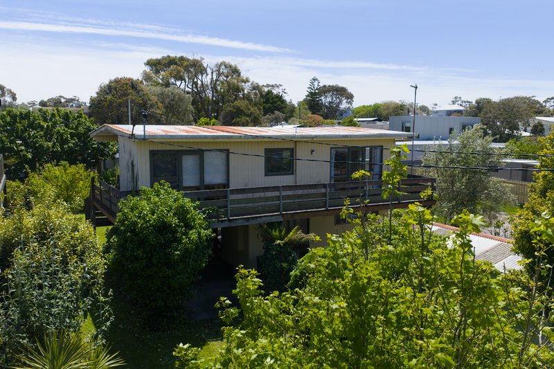 Photo - 45 Bayview Avenue, Inverloch VIC 3996 - Image 3