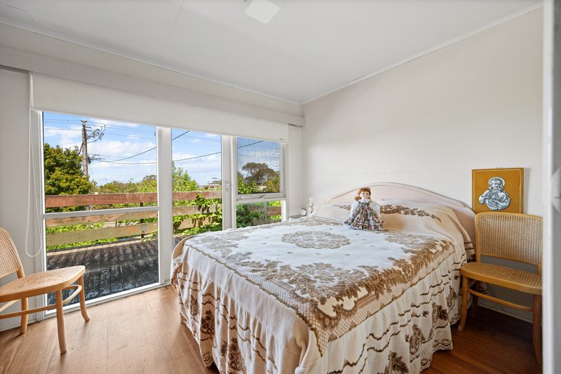 Photo - 45 Bayview Avenue, Inverloch VIC 3996 - Image 9