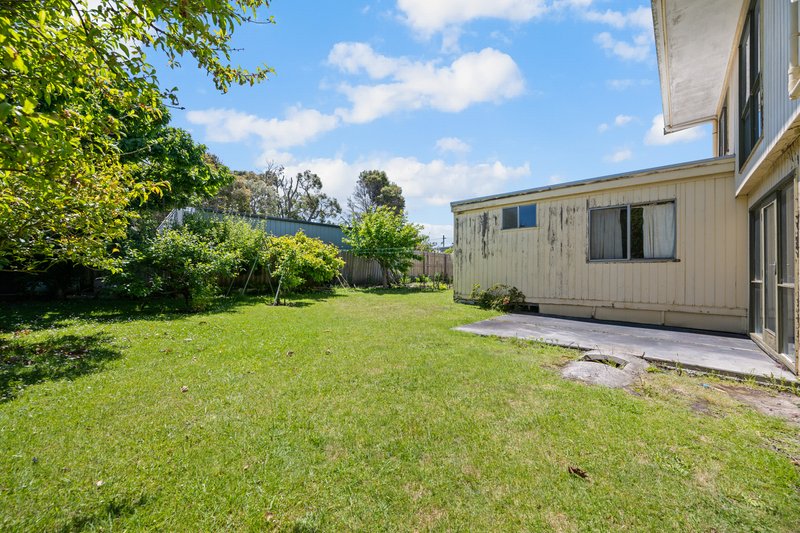 Photo - 45 Bayview Avenue, Inverloch VIC 3996 - Image 18