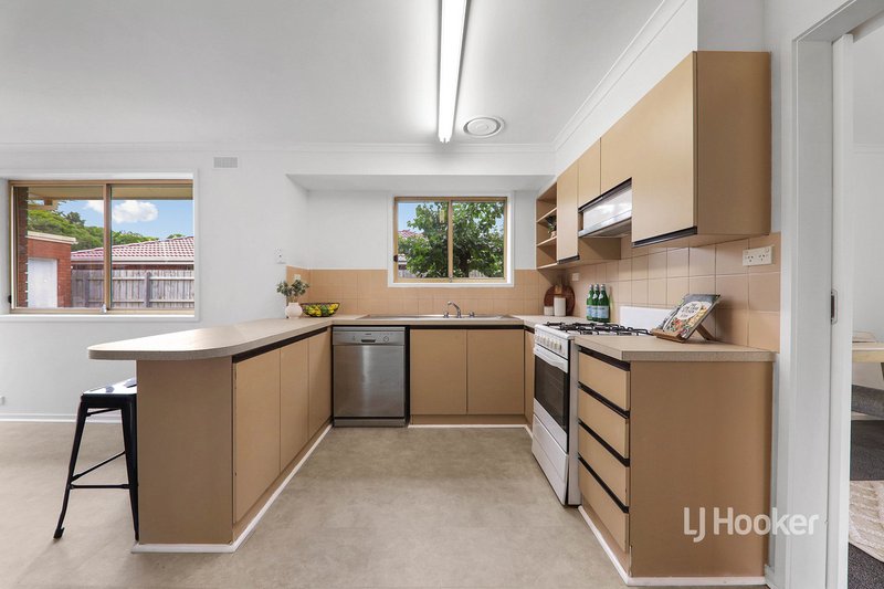 Photo - 45 Bayview Crescent, Hoppers Crossing VIC 3029 - Image 14