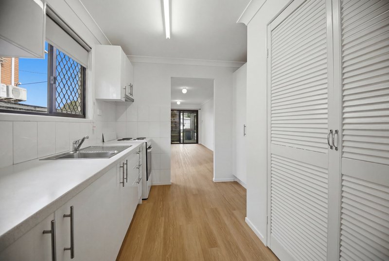 Photo - 45 Beaufort Place, Deception Bay QLD 4508 - Image 2