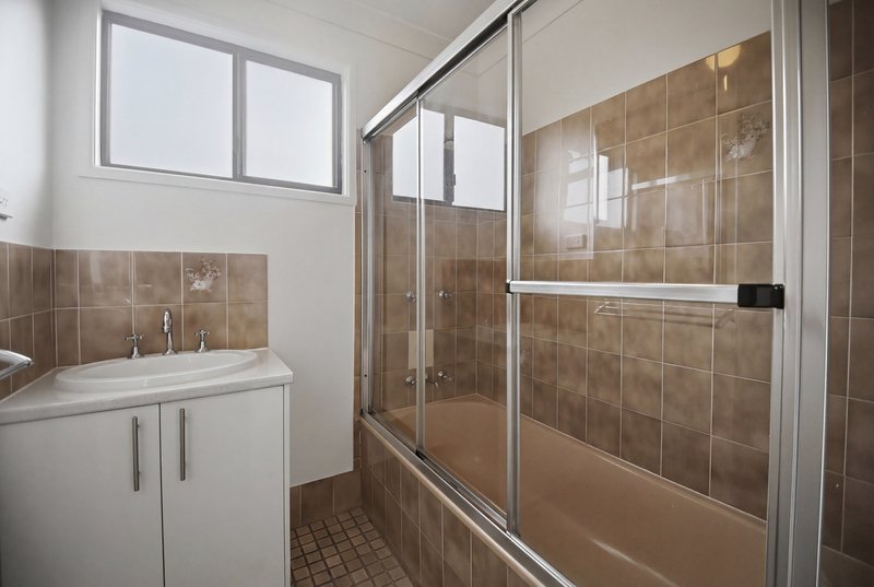 Photo - 45 Beaufort Place, Deception Bay QLD 4508 - Image 8