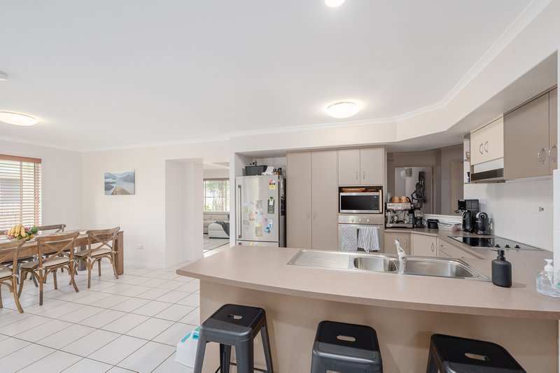 Photo - 45 Bevington Street, Tannum Sands QLD 4680 - Image 9