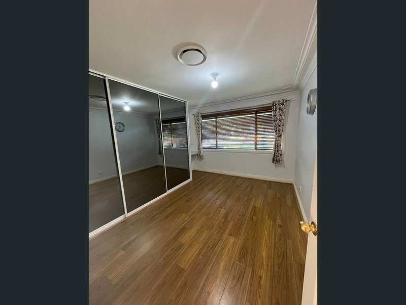 Photo - 45 Bingara Road, Macquarie Fields NSW 2564 - Image 4