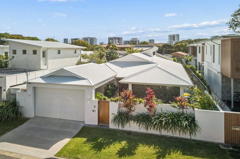 Photo - 45 Binya Avenue, Coolangatta QLD 4225 - Image 1