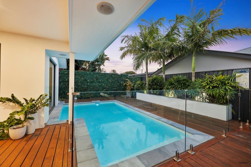 Photo - 45 Binya Avenue, Coolangatta QLD 4225 - Image 13