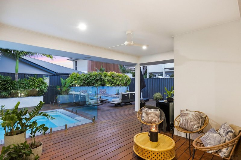 Photo - 45 Binya Avenue, Coolangatta QLD 4225 - Image 14