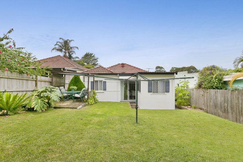 Photo - 45 Burchmore Road, Manly Vale NSW 2093 - Image 2