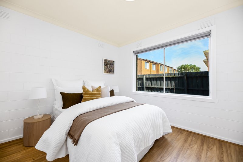 Photo - 4/5 Burns Avenue, Clayton South VIC 3169 - Image 6