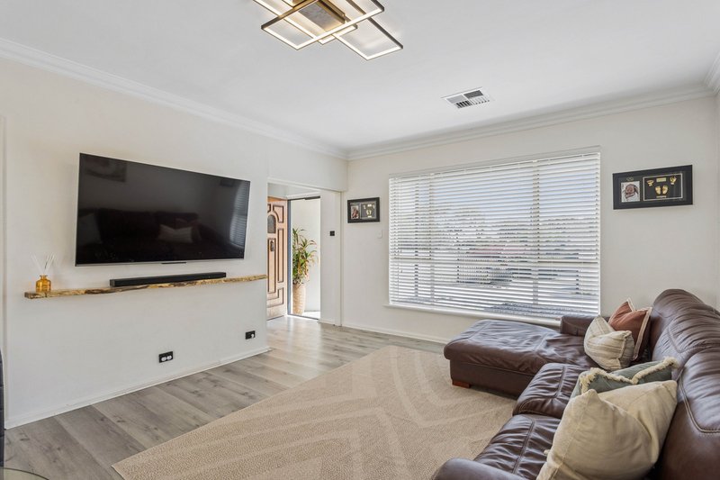 Photo - 45 Campbell Drive, Para Hills SA 5096 - Image 4