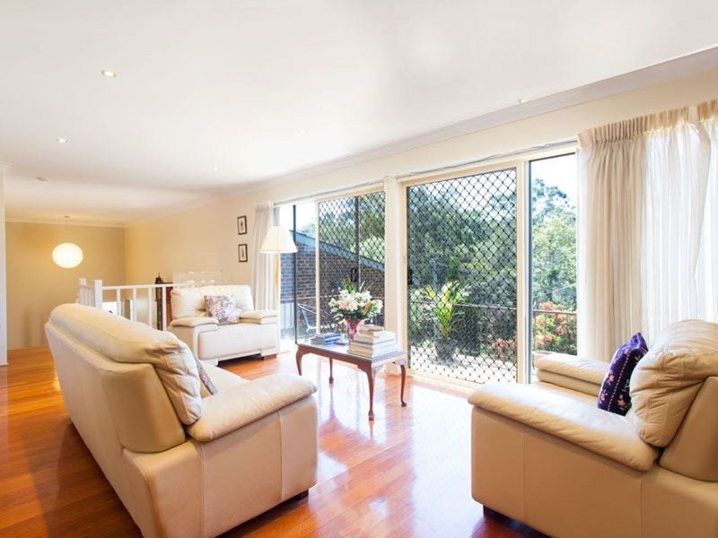 Photo - 45 Canyon Road, Baulkham Hills NSW 2153 - Image 4