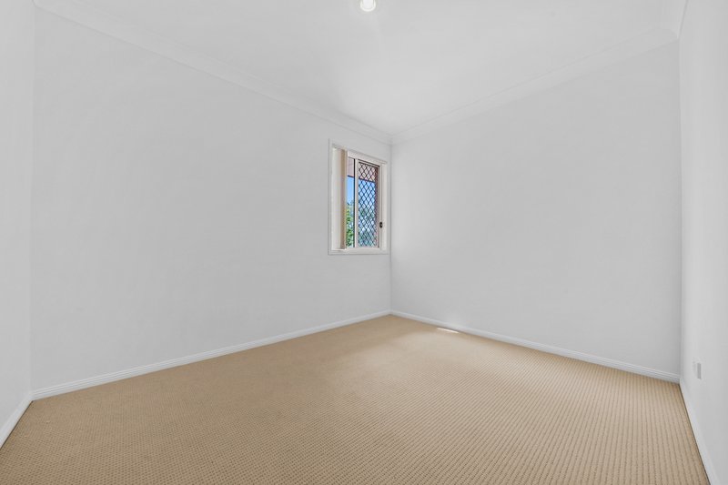 Photo - 45 Chatfield Street, Edens Landing QLD 4207 - Image 6