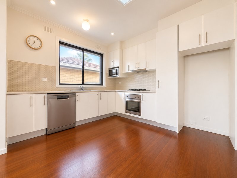 Photo - 45 Chauvel Street, Reservoir VIC 3073 - Image 3