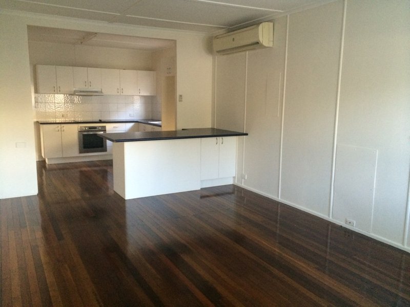 Photo - 45 Christine Ave , Miami QLD 4220 - Image 4