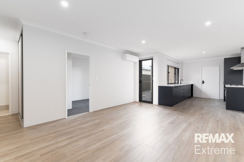 Photo - 45 Citadel Way, Currambine WA 6028 - Image 6