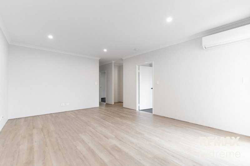 Photo - 45 Citadel Way, Currambine WA 6028 - Image 8