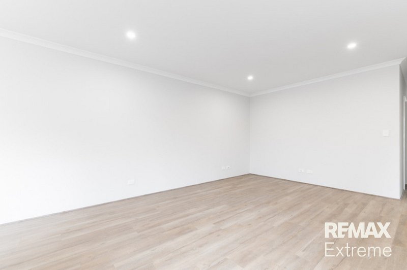 Photo - 45 Citadel Way, Currambine WA 6028 - Image 9