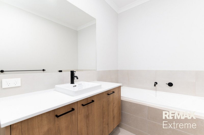Photo - 45 Citadel Way, Currambine WA 6028 - Image 18