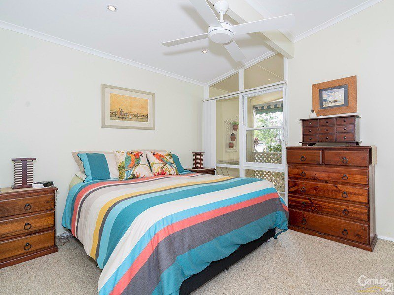 Photo - 45 Clare Crescent, Berkeley Vale NSW 2261 - Image 6