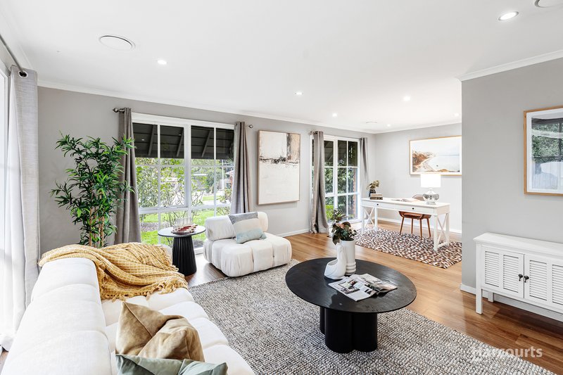 Photo - 45 Collins Crescent, Berwick VIC 3806 - Image 3