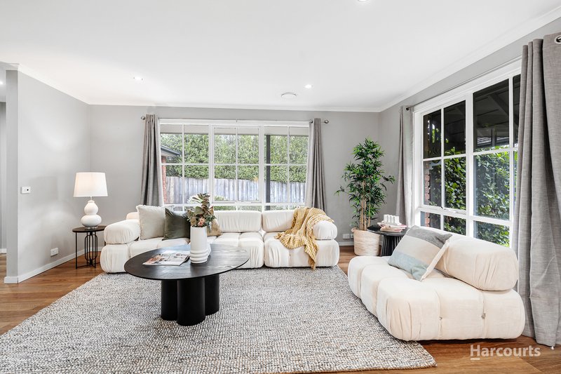 Photo - 45 Collins Crescent, Berwick VIC 3806 - Image 5