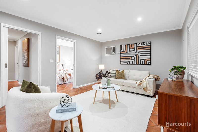 Photo - 45 Collins Crescent, Berwick VIC 3806 - Image 11
