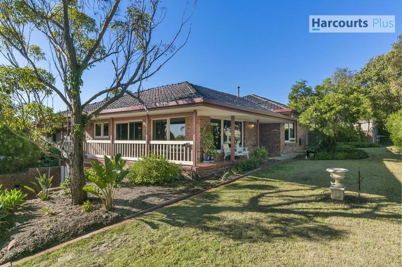 Photo - 45 Columbia Crescent, Hallett Cove SA 5158 - Image 13