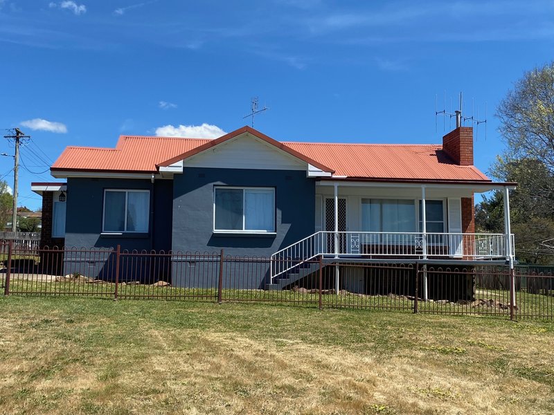 Photo - 45 Commonwealth Street, West Bathurst NSW 2795 - Image 2